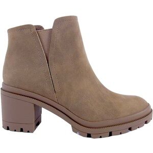 Jellypop Women's Natania Heeled Boots Sz 10 Chunky Chelsea Light Taupe Distress